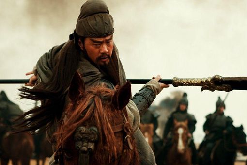 五虎上将里面,谁的官职最高