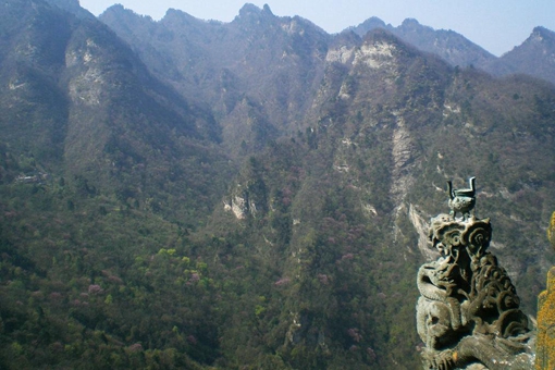 武当龙头香怎么建成的 武当龙头香怎么雕成的