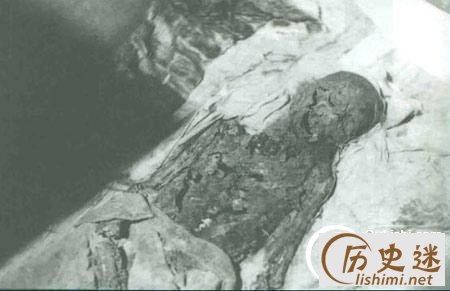 慈禧太后陵墓被挖后遗体出土时的震撼景象(图)