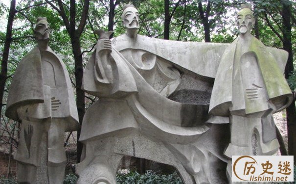 勾践，范蠡和文种雕像