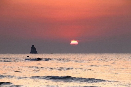 只争朝夕不负韶华的意思是什么(出自哪里、拼音怎么读、说明解释) 只争朝夕不负韶华的意思是什么(出自哪里、拼音怎么读、说明解释)