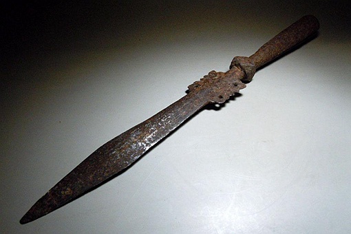 岳飞的兵器沥泉枪真的是蟒蛇变的吗 沥泉枪的由来揭秘