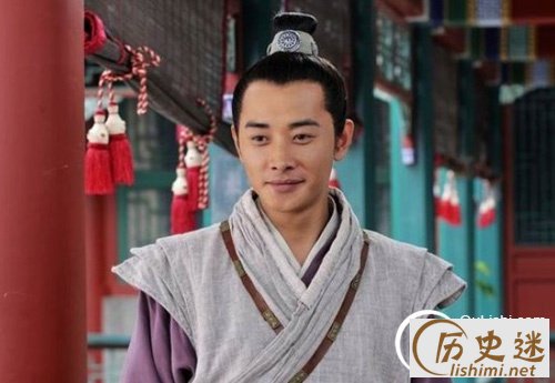 杨家将中杨宗保是怎么死的?杨宗保最后被箭射死了?,杨家将中的杨宗保是谁的儿子