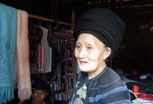 杨炳莲是谁?揭秘中国最后一位压寨夫人杨炳莲的故事 杨炳莲是谁?揭秘中国最后一位压寨夫人杨炳莲的故事