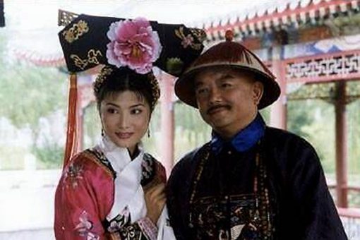 和珅身边的九大美女分别是谁 还有一个是洋妞 和珅身边的九大美女分别是谁 还有一个是洋妞