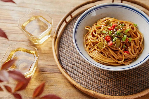 热干面是谁发明的 是这个李包还是蔡明伟