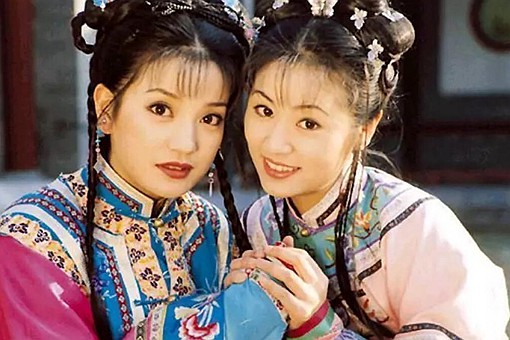 乾隆要了小燕子多次 乾隆在马车上真的要了小燕子吗