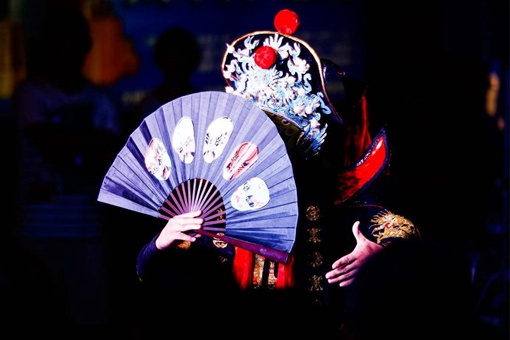 川剧变脸原理是什么 川剧变脸原理教程