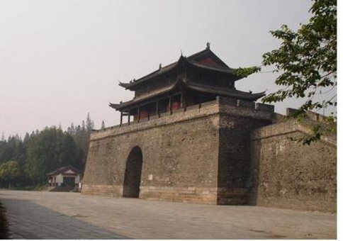 三国时期的麦城是现在什么地方?关羽是被葬在麦城么? 三国时期的麦城是现在什么地方?关羽是被葬在麦城么?