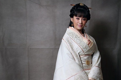 历史上的芈八子很污是真的吗? 历史上的芈八子很污是真的吗?