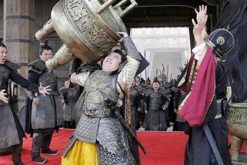 秦武王赢荡为什么在洛阳被砸死了