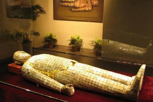 刘胜有100多个儿子是真的吗 刘胜有多少个老婆 刘胜有100多个儿子是真的吗 刘胜有多少个老婆