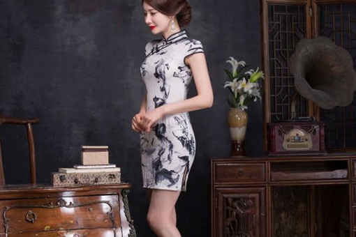 旗袍起源于哪个朝代