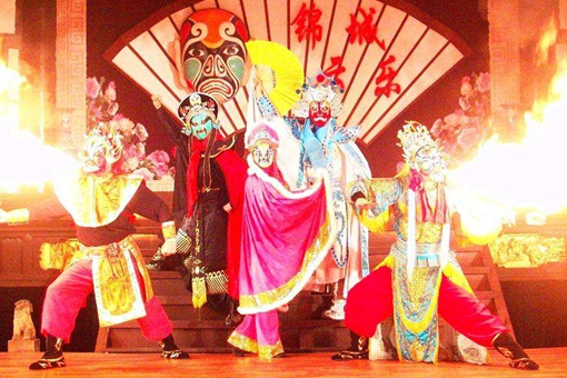 川剧中的变脸和喷火的绝活是如何做到的? 川剧中的变脸和喷火的绝活是如何做到的?