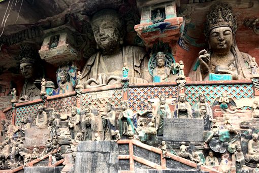 大足石刻是哪个朝代的 大足石刻是谁修建的 大足石刻是哪个朝代的 大足石刻是谁修建的