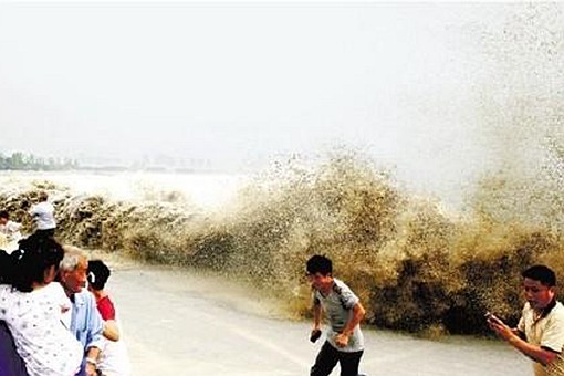 钱塘江鬼王潮是什么意思 钱塘江鬼王潮叫法来历