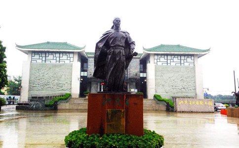 洪秀全为什么会暴毙?是服毒自杀还是病死的? 洪秀全为什么会暴毙?是服毒自杀还是病死的?