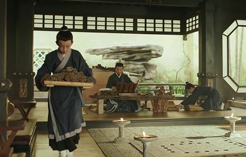 诸葛亮最大的成就是什么?诸葛亮是蜀国最重要的人么? 诸葛亮最大的成就是什么?诸葛亮是蜀国最重要的人么?