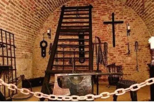 武则天发明的玉女登梯是什么刑罚