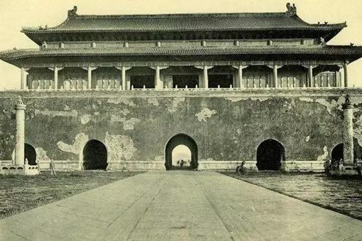 百年前的北京故宫老照片