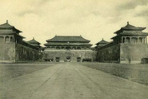 百年前的北京故宫老照片